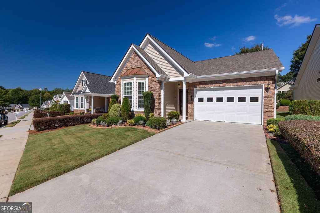5 Hampshire Lane, Newnan, GA 30265