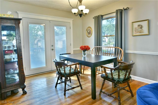 591 Belvedere Avenue NE, Warren, OH 44483