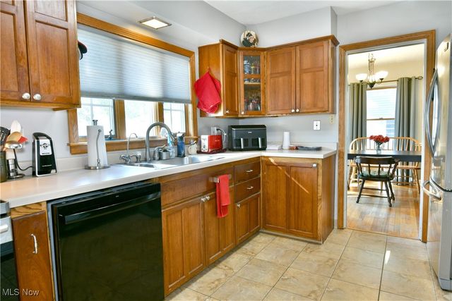 591 Belvedere Avenue NE, Warren, OH 44483