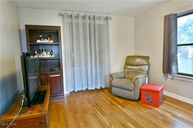 591 Belvedere Avenue NE, Warren, OH 44483