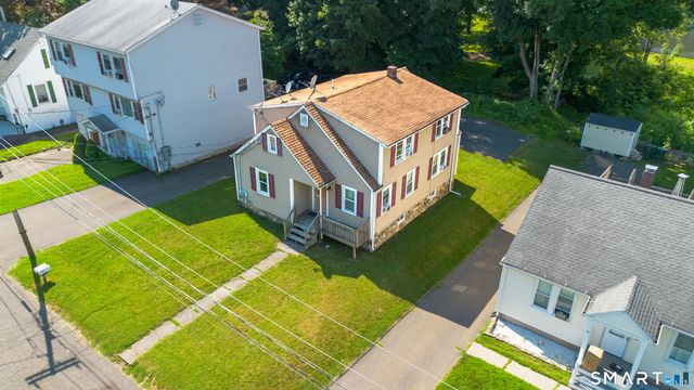 11 Belmont Circle, Danbury, CT 06810