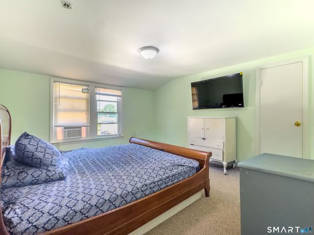 11 Belmont Circle, Danbury, CT 06810