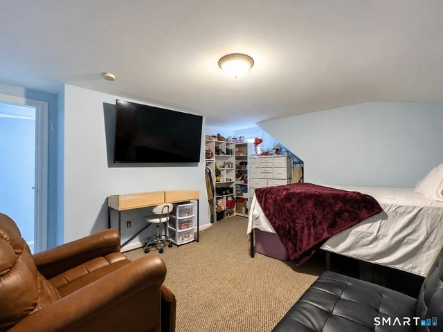 11 Belmont Circle, Danbury, CT 06810