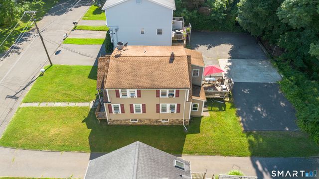 11 Belmont Circle, Danbury, CT 06810