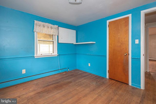 812 E WALNUT ST, Perkasie, PA 18944