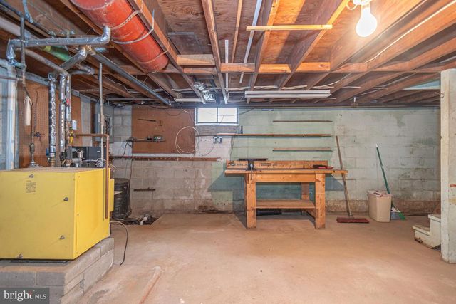 812 E WALNUT ST, Perkasie, PA 18944