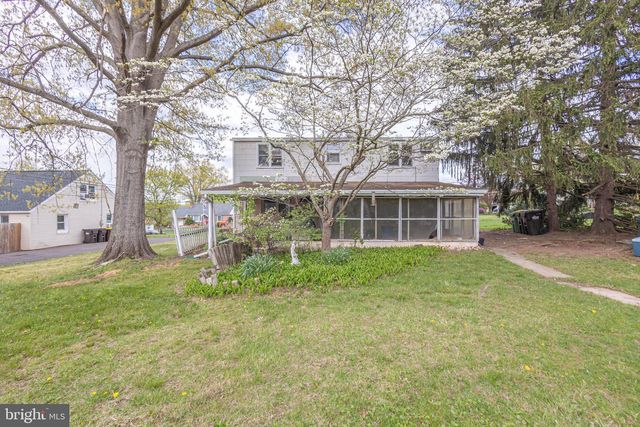 812 E WALNUT ST, Perkasie, PA 18944