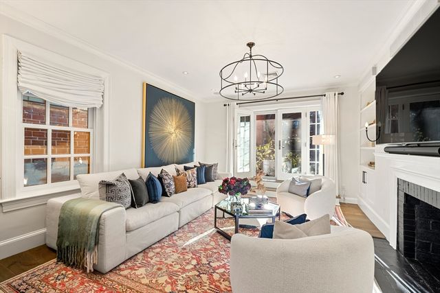 6 West Hill Place, Boston, MA 02114