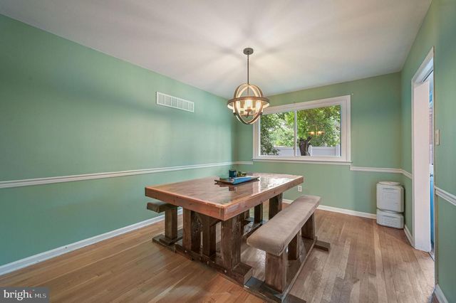 910 WILSON DR, Dover, DE 19904