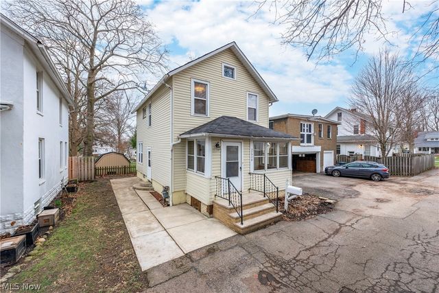 37948 Barnes Court, Willoughby, OH 44094