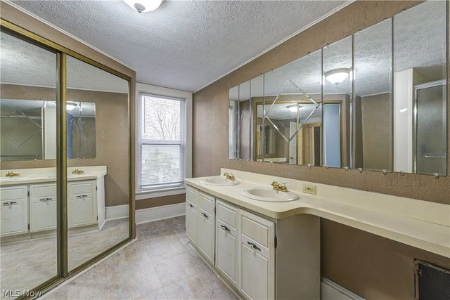 37948 Barnes Court, Willoughby, OH 44094