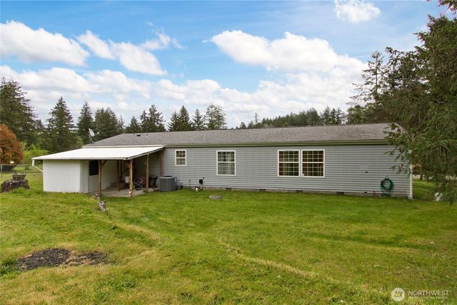41 E Bay Heights Drive, Allyn, WA 98524