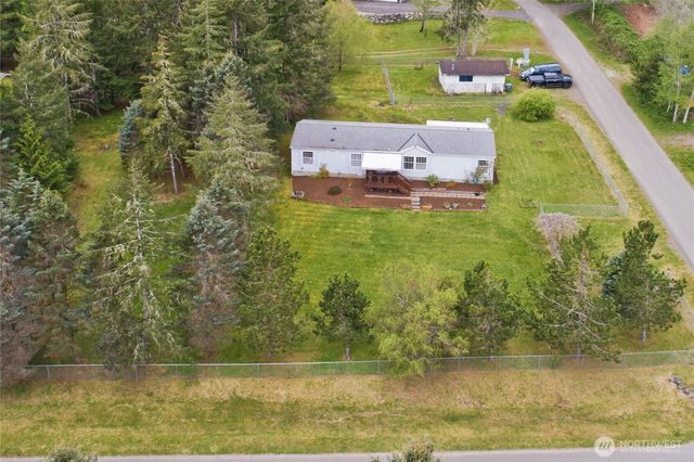 41 E Bay Heights Drive, Allyn, WA 98524