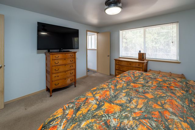15610 Burgess Road, La Pine, OR 97739