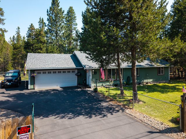 15610 Burgess Road, La Pine, OR 97739