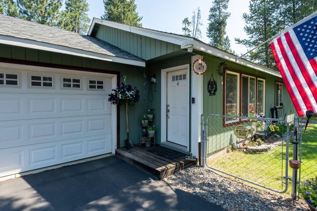 15610 Burgess Road, La Pine, OR 97739