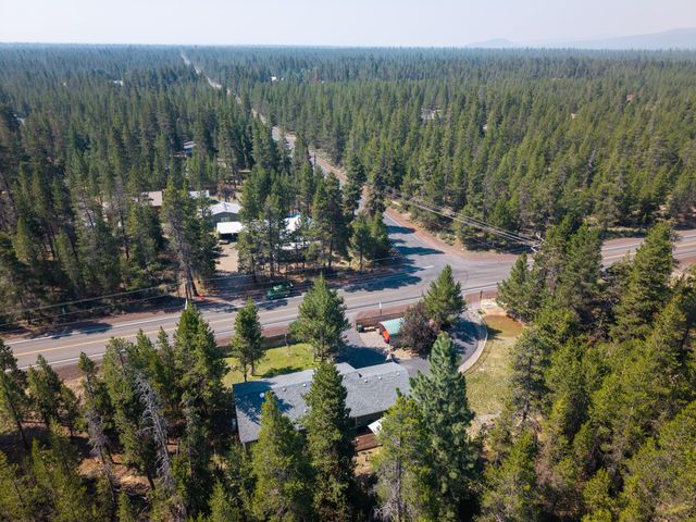 15610 Burgess Road, La Pine, OR 97739