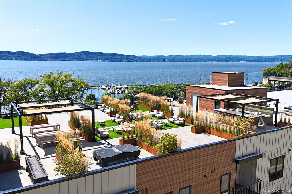 25 S Riverside Avenue 108, Croton-on-hudson, NY 10520 — exterior