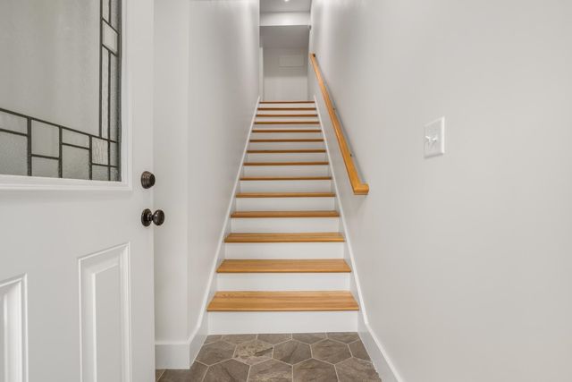 102 Jenness Rd Unit B, Epping, NH 03042