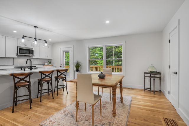 102 Jenness Rd Unit B, Epping, NH 03042