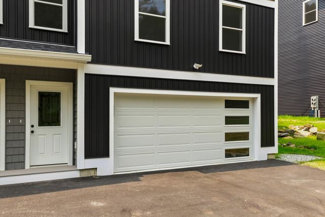 102 Jenness Rd Unit B, Epping, NH 03042