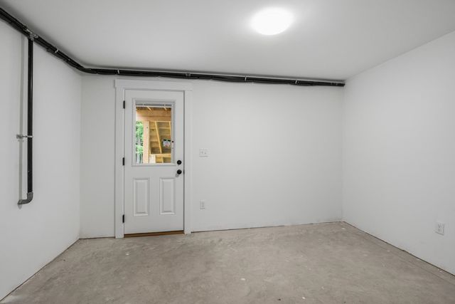 102 Jenness Rd Unit B, Epping, NH 03042