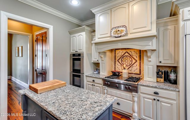115 Chartres Drive, Madison, MS 39110