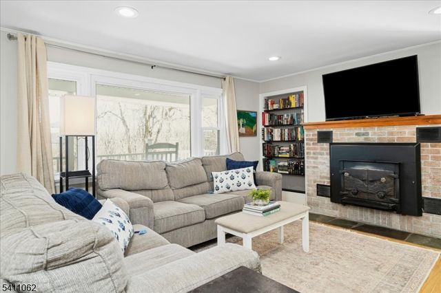 8 S White Birch Ter, Sparta Twp., NJ 07871