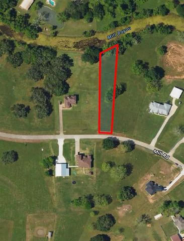 1223 Mill Road, Angleton, TX 77515