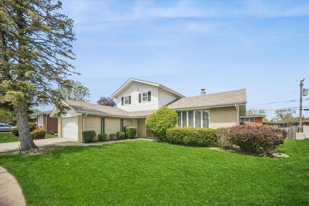 2316 185th Place, Lansing, IL 60438