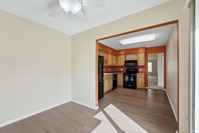 8028 Harrisburg Lane, Fort Wayne, IN 46835