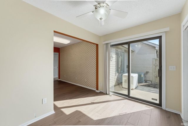 8028 Harrisburg Lane, Fort Wayne, IN 46835