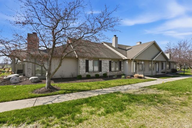 8028 Harrisburg Lane, Fort Wayne, IN 46835