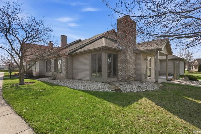 8028 Harrisburg Lane, Fort Wayne, IN 46835