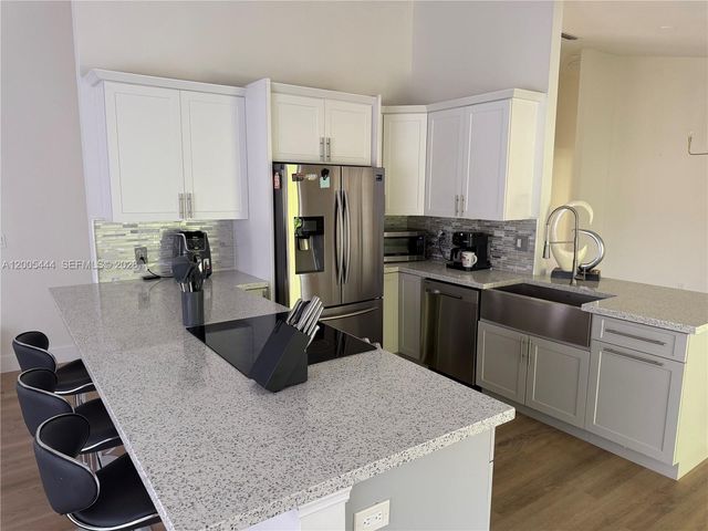 8611 NW 51st Ct, Lauderhill, FL 33351