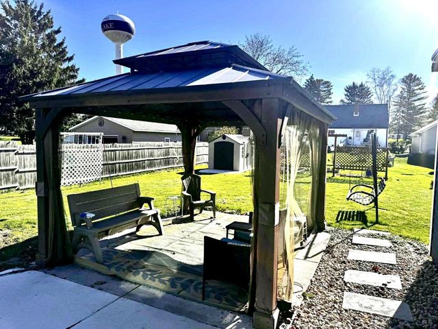 210 Academy Street, Fox Lake, WI 53933