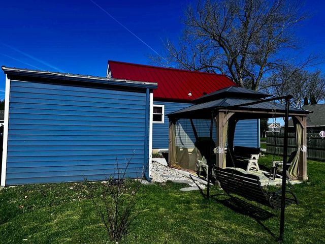 210 Academy Street, Fox Lake, WI 53933