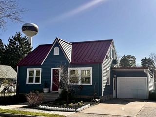 210 Academy Street, Fox Lake, WI 53933