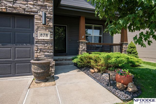878 N HWS Cleveland Boulevard, Elkhorn, NE 68022