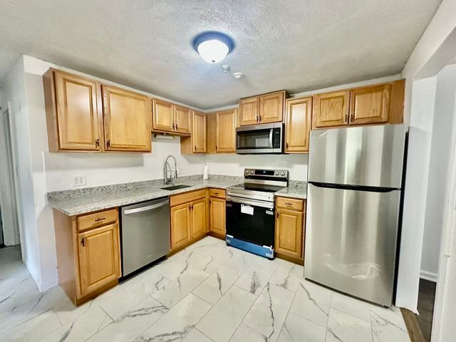 15 Spencer Rd 26E, Boxborough, MA 01719