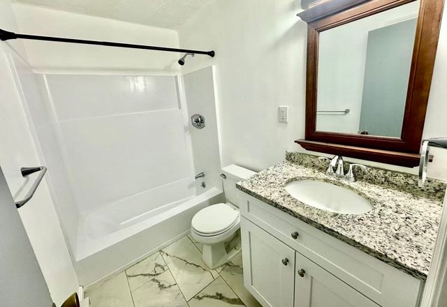 15 Spencer Rd 26E, Boxborough, MA 01719