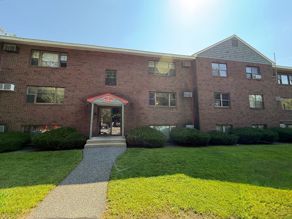 15 Spencer Rd 26E, Boxborough, MA 01719