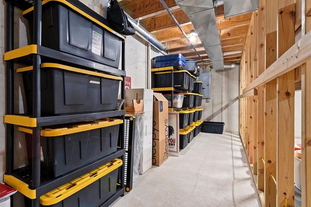 4882 ISABELLA CIRCLE, Oneida, WI 54155