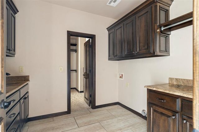 2324 Merlot Court, Edmond, OK 73012