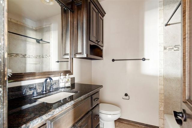 2324 Merlot Court, Edmond, OK 73012