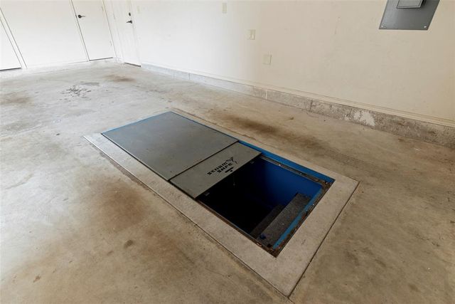 2324 Merlot Court, Edmond, OK 73012