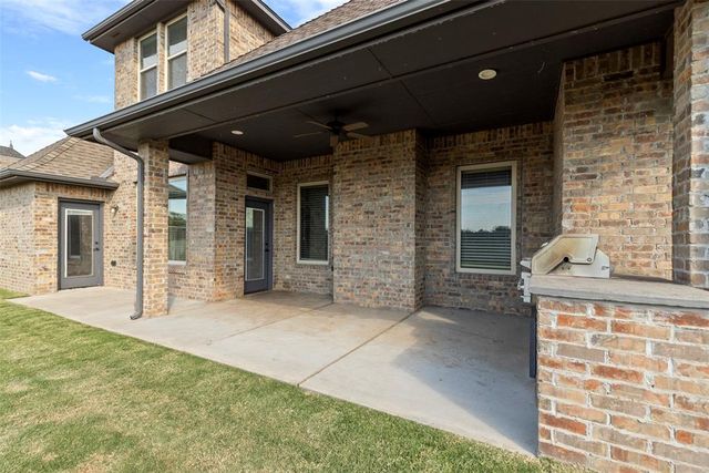 2324 Merlot Court, Edmond, OK 73012