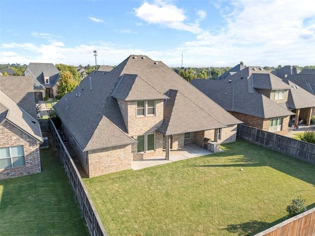 2324 Merlot Court, Edmond, OK 73012