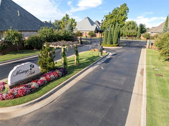 2324 Merlot Court, Edmond, OK 73012