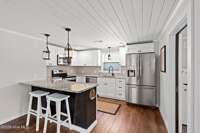 413 Sherrill Street, Oak Island, NC 28465